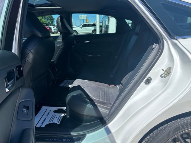 Used 2020 Toyota Avalon XSE w/ All Weather Liner Package FWD image 23