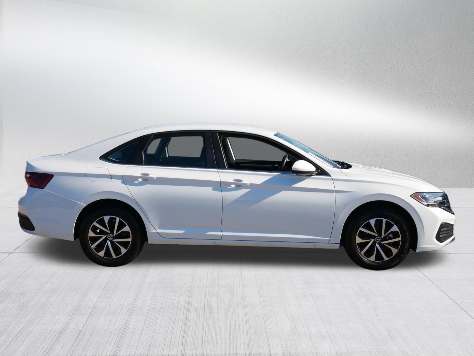 Used 2024 Volkswagen Jetta S FWD image 8