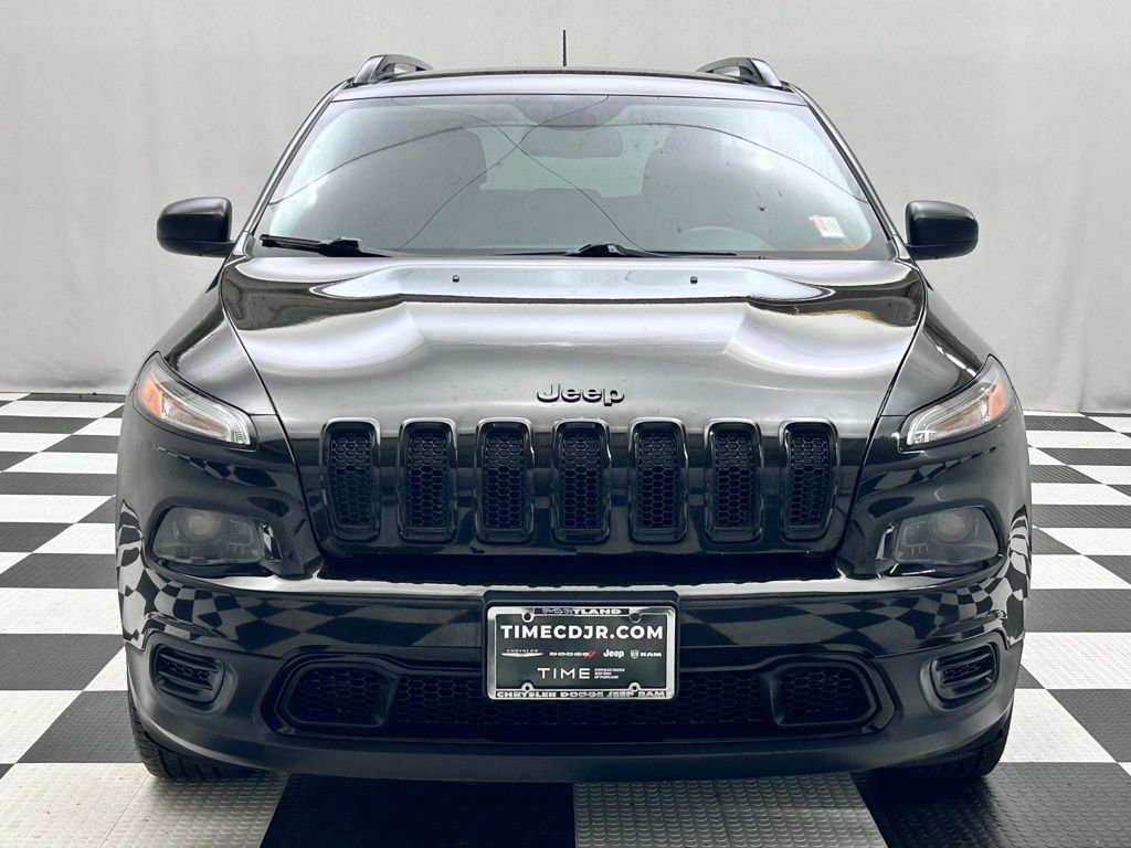 Used 2017 Jeep Cherokee Altitude image 3