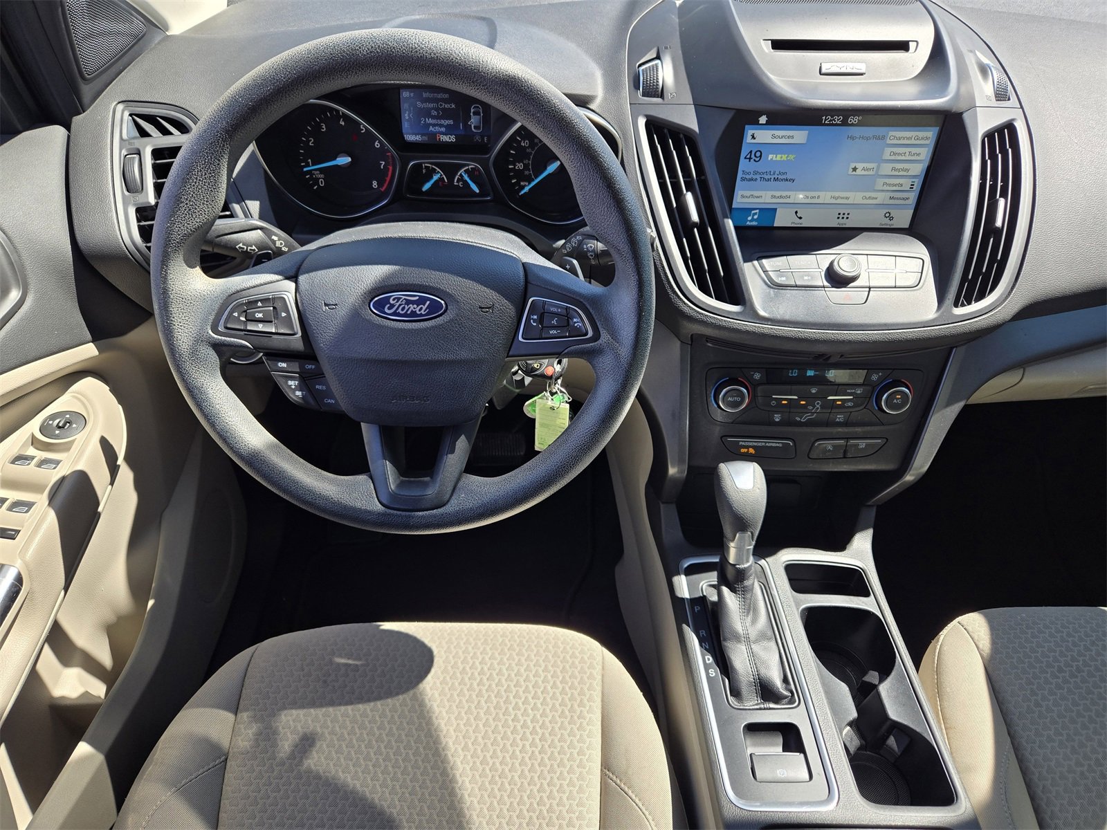 Used 2017 Ford Escape SE w/ Equipment Group 201A image 26