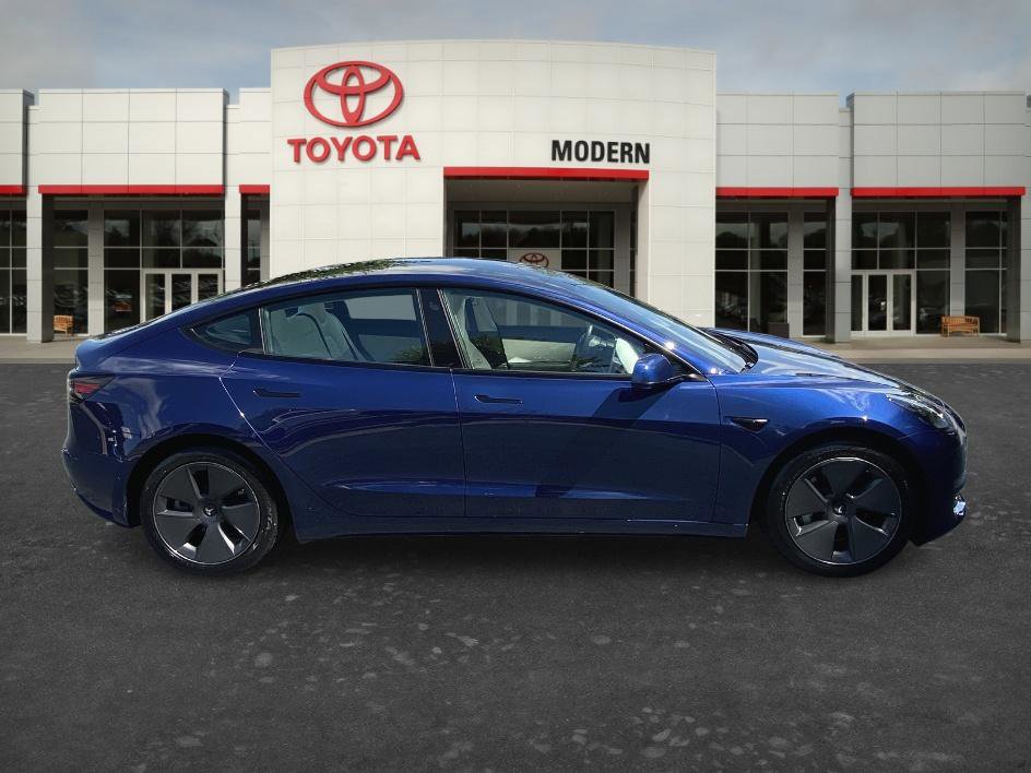 Used 2021 Tesla Model 3 Standard Range Plus RWD image 4