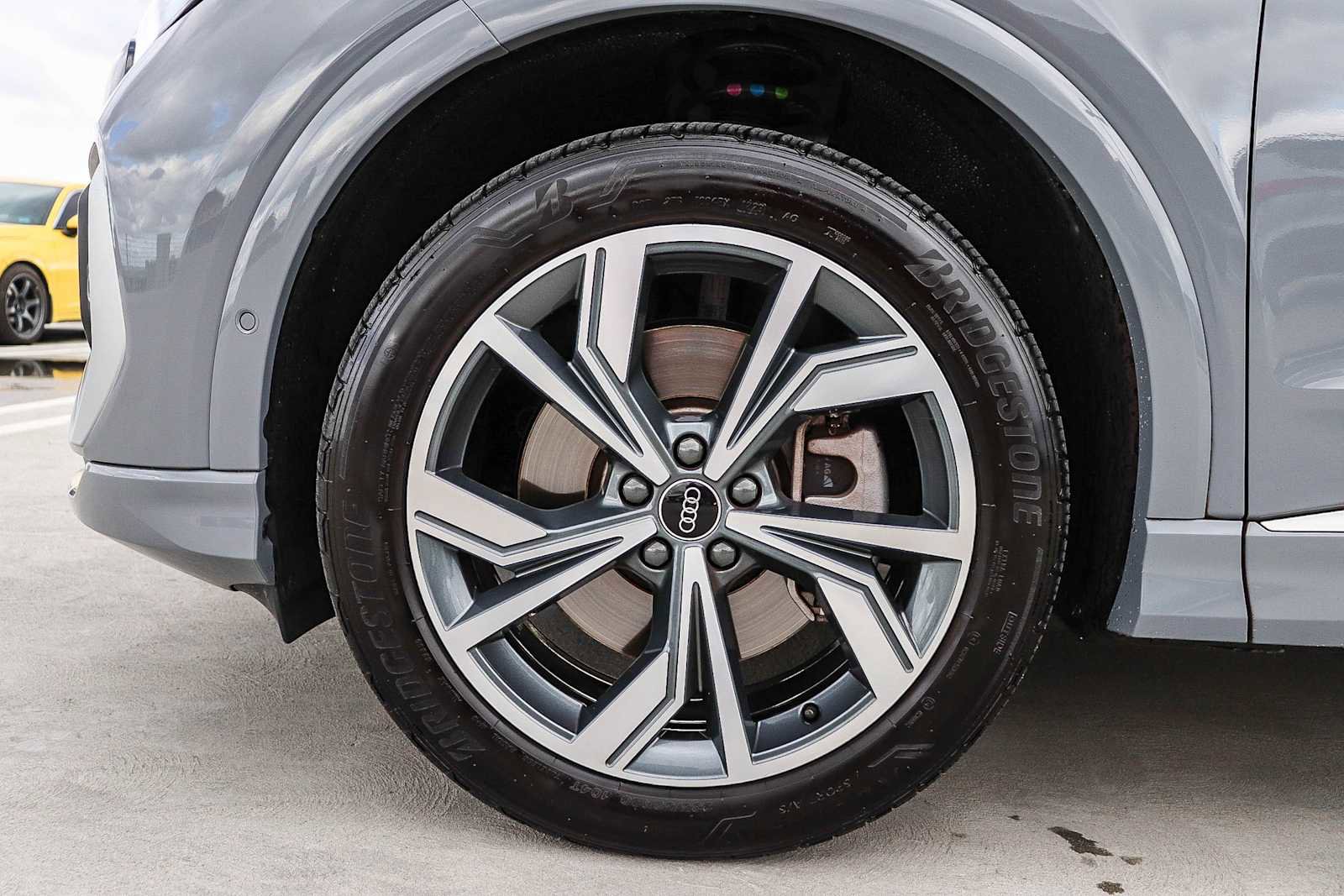 Used 2023 Audi Q4 e-tron Prestige image 14