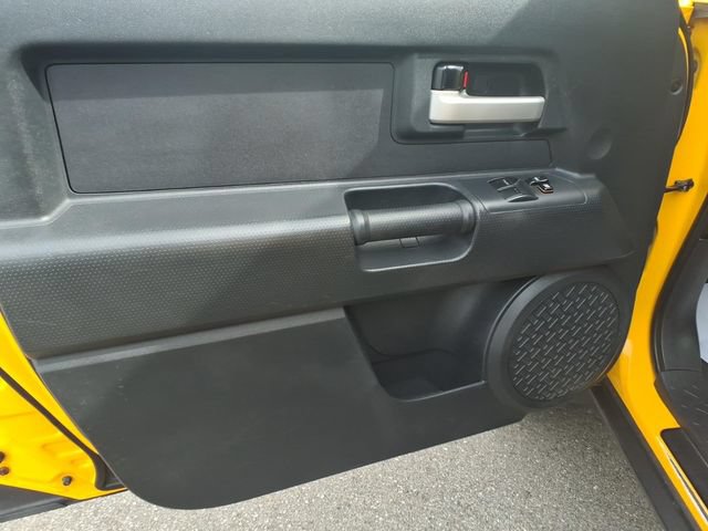 Used 2007 Toyota FJ Cruiser 4WD image 12