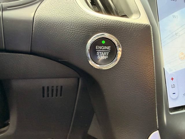 Used 2022 Ford Edge SEL AWD/4WD image 16