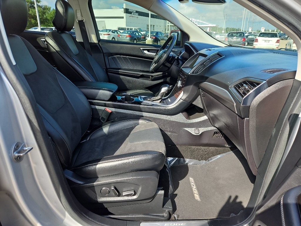 Used 2018 Ford Edge Sport w/ Equipment Group 401A AWD/4WD image 20