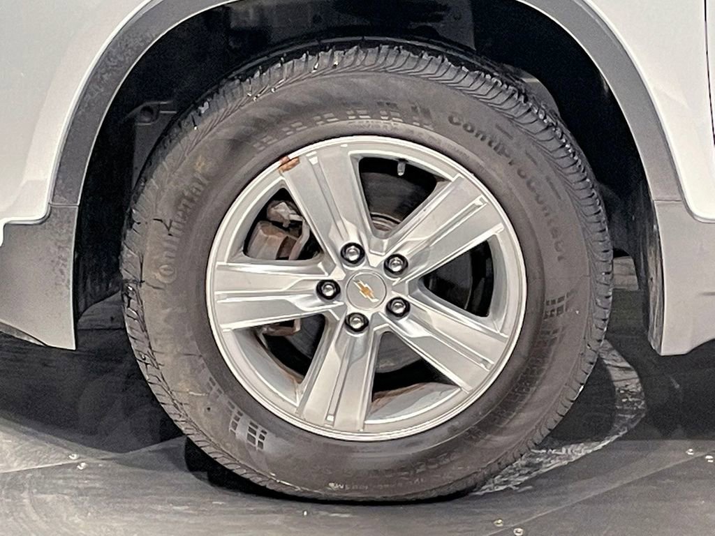 Used 2022 Chevrolet Trax LT w/ LT Convenience Package image 37