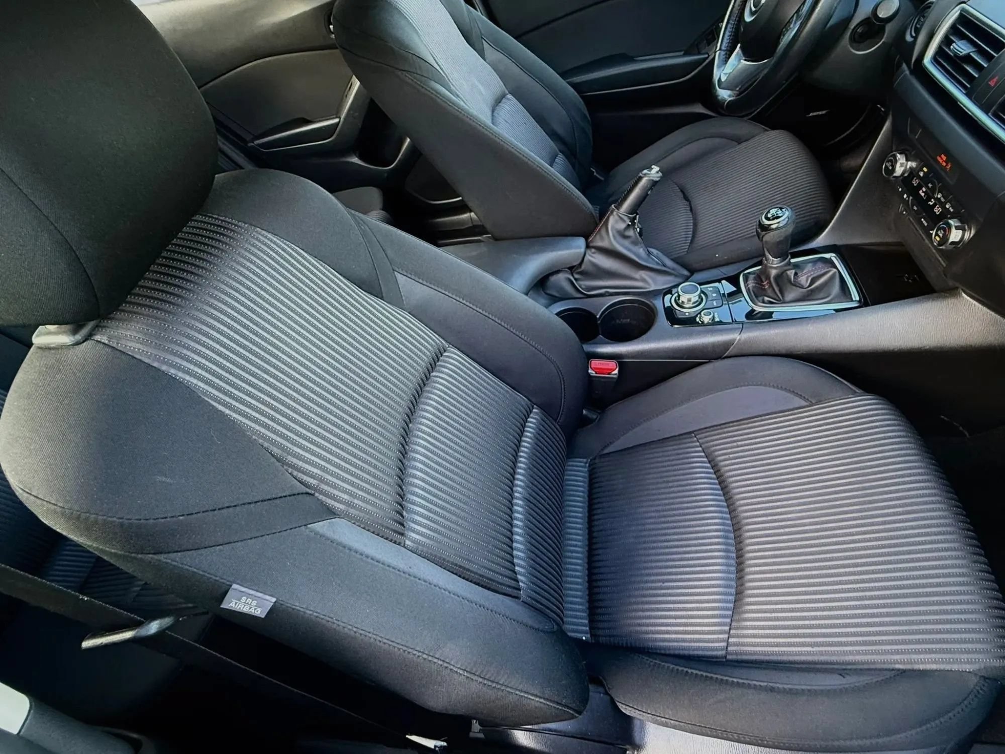 Used 2016 MAZDA MAZDA3 i Touring w/ Popular Equipment Package FWD image 19