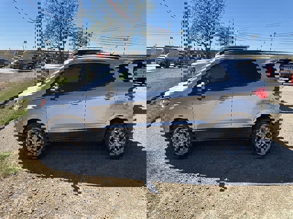 Used 2021 Ford EcoSport SE w/ SE Convenience Package image 8