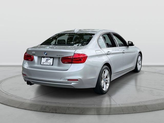 Used 2018 BMW 330i xDrive Sedan AWD/4WD image 7