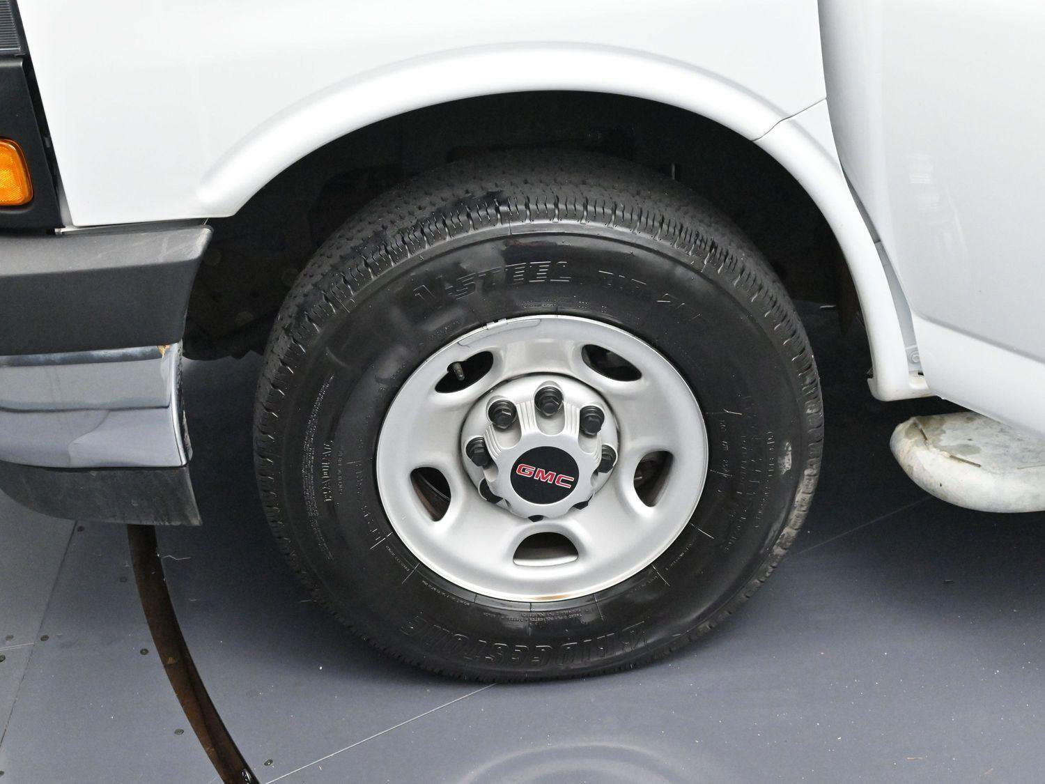 Used 2024 GMC Savana 2500 w/ Driver Convenience Package image 26