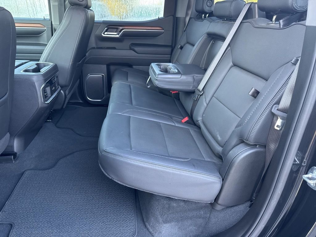 Used 2024 GMC Sierra 1500 Denali w/ Technology Package AWD/4WD image 5