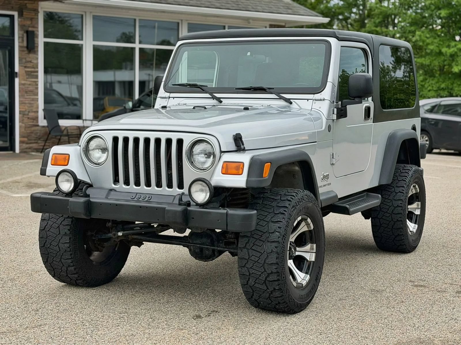 Used 2004 Jeep Wrangler 4WD image 4