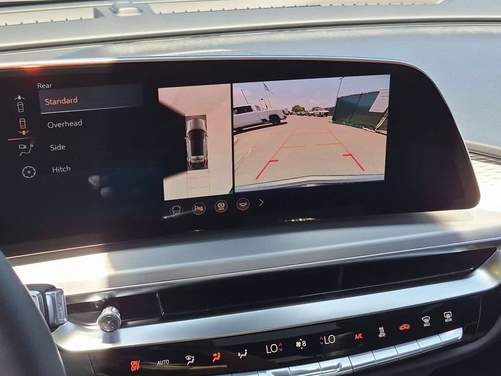 New 2026 Cadillac Lyriq Luxury AWD/4WD image 19