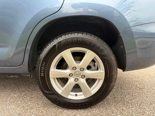 Used 2006 Toyota RAV4 Limited FWD image 34