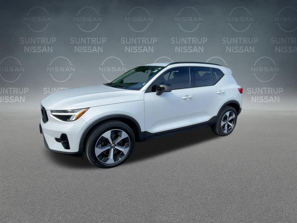 Used 2023 Volvo XC40 B5 Plus w/ Protection Package Premier image 61