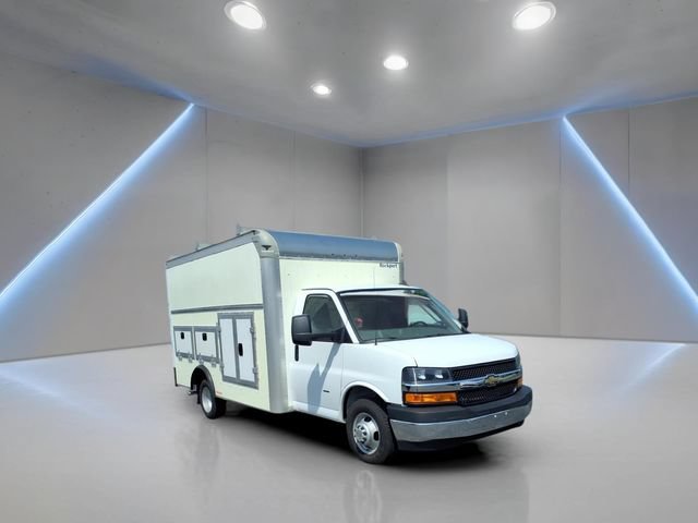 Used 2022 Chevrolet Express 3500 w/ Power Convenience Package RWD image 1