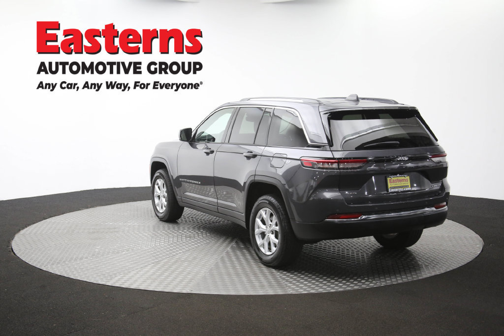 Used 2023 Jeep Grand Cherokee Limited AWD/4WD image 70