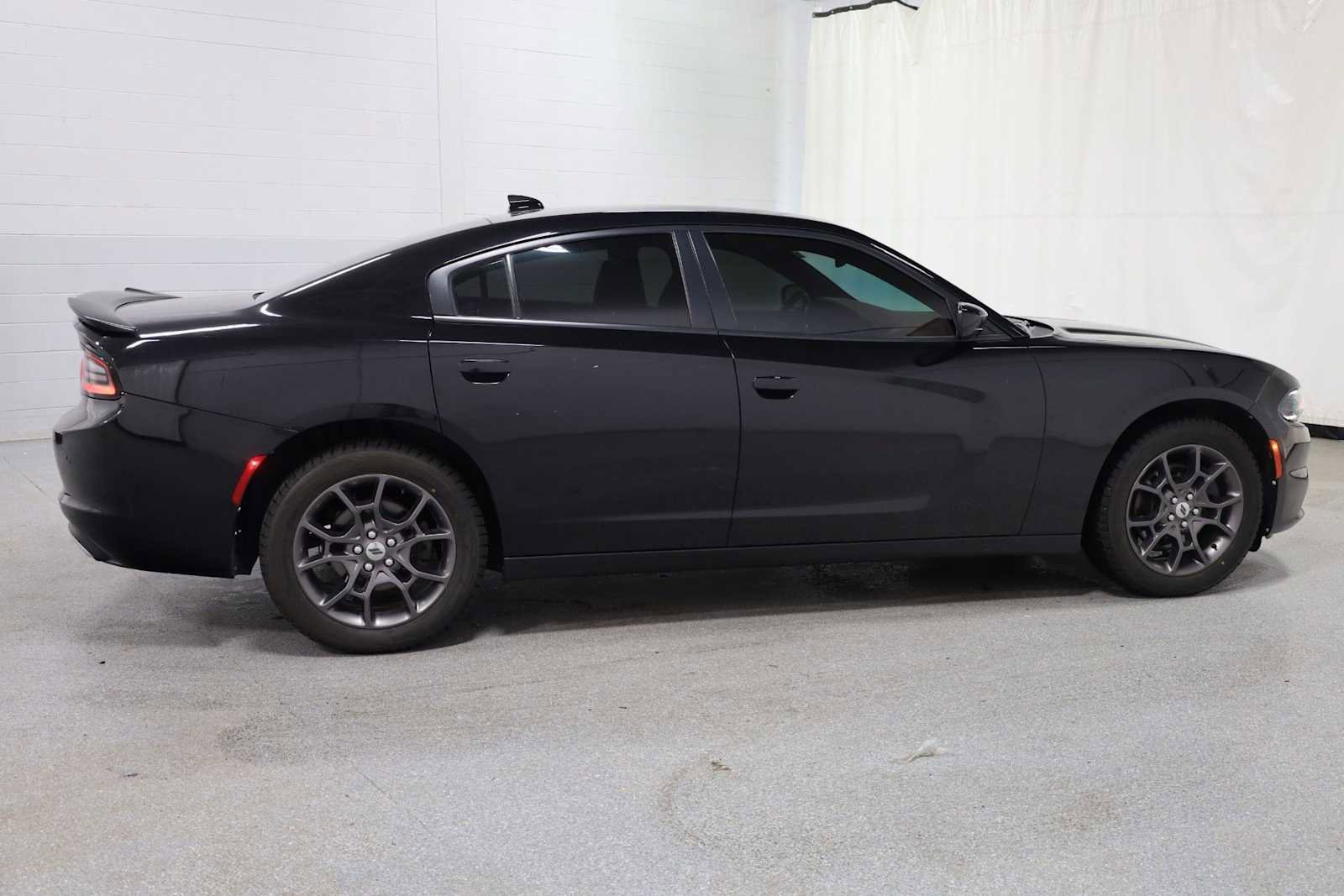 Used 2018 Dodge Charger GT w/ Navigation & Travel Group AWD/4WD image 10