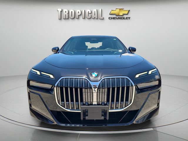 Used 2023 BMW 740i RWD image 8