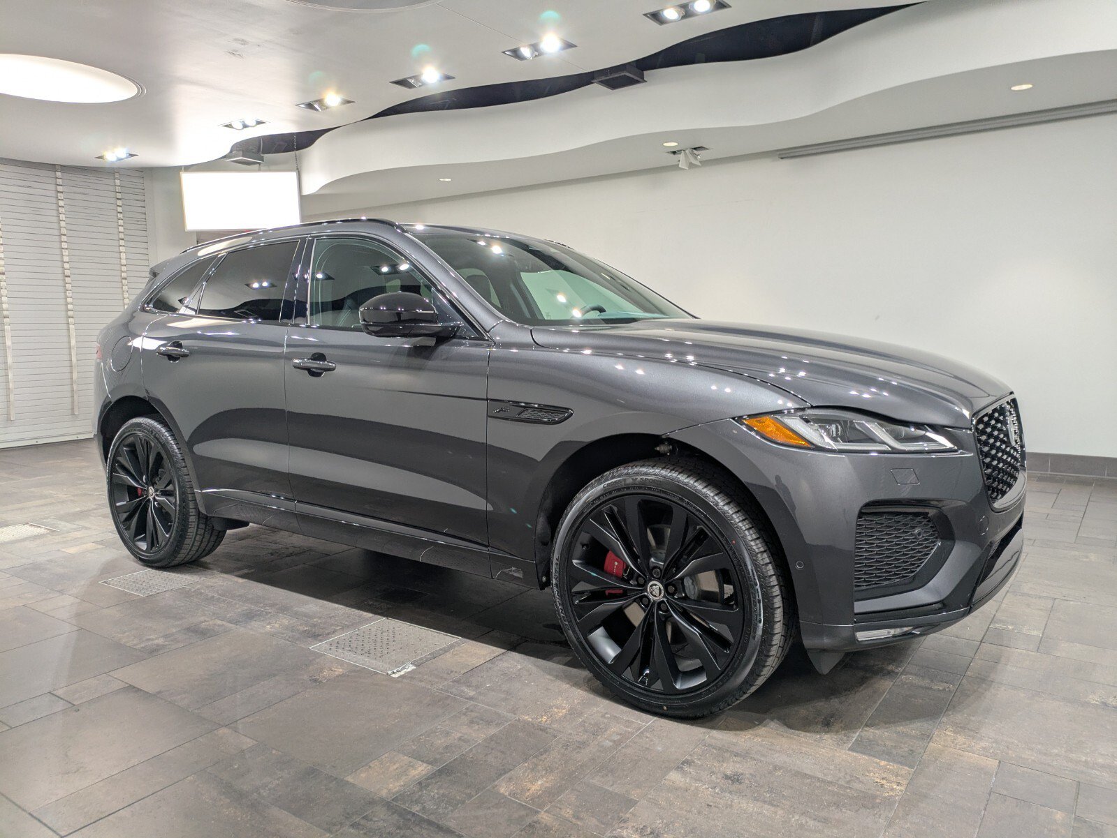 New 2026 Jaguar F-PACE R-Dynamic S AWD/4WD image 7