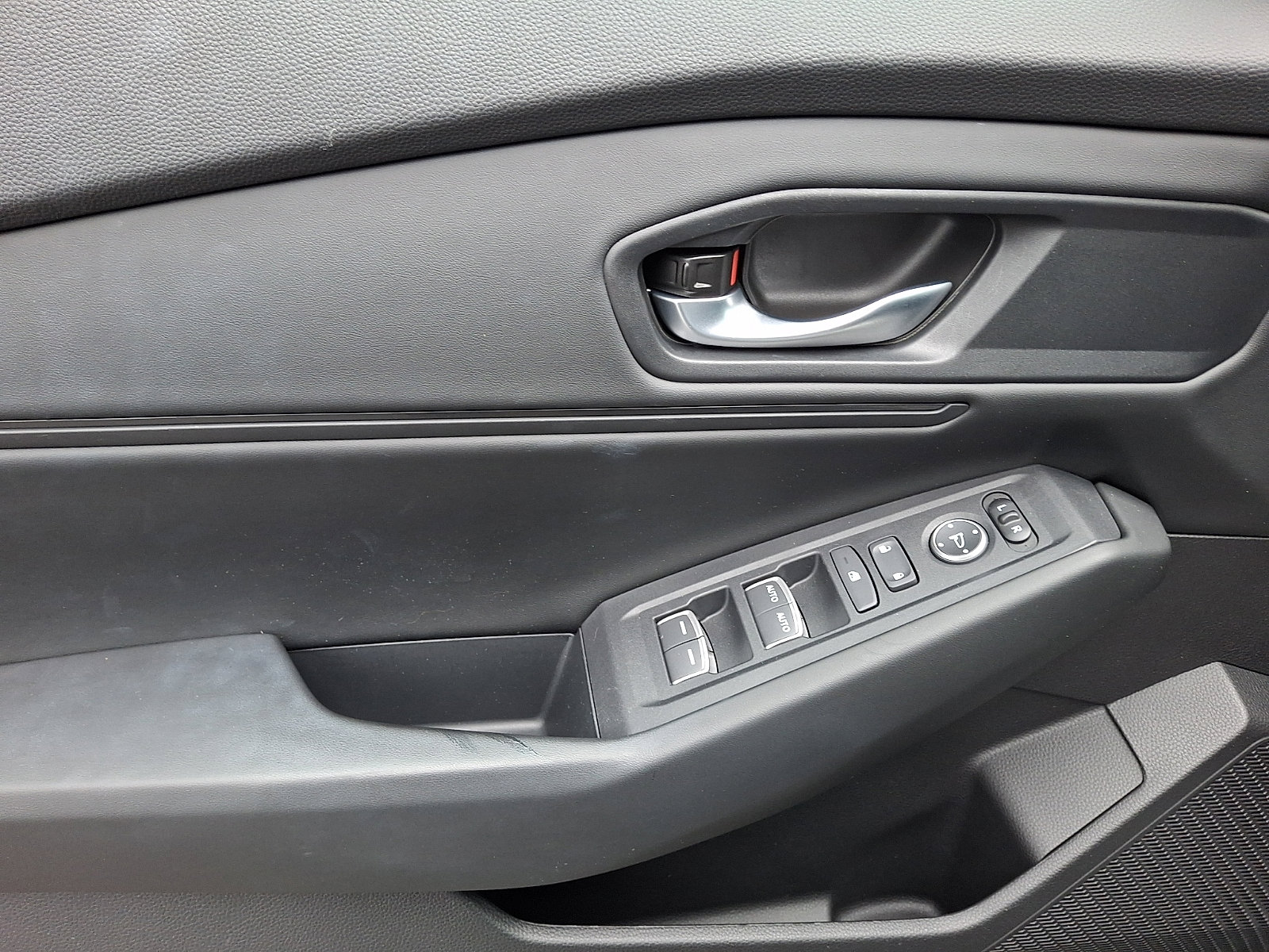 Used 2024 Honda Accord EX image 12