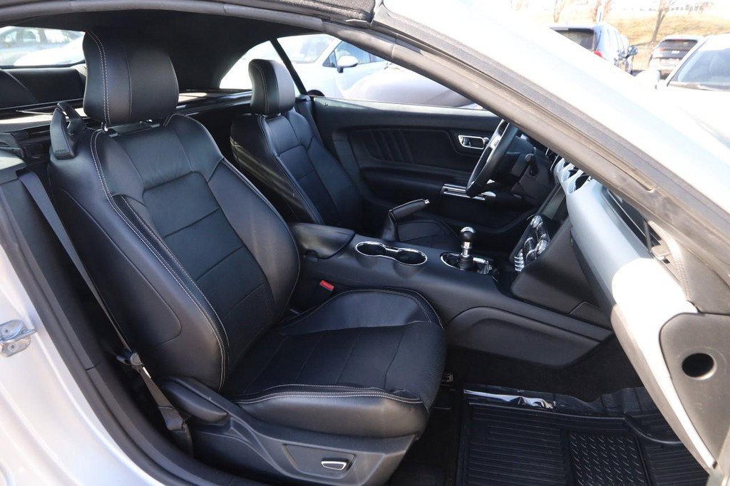 Used 2015 Ford Mustang GT Premium image 22
