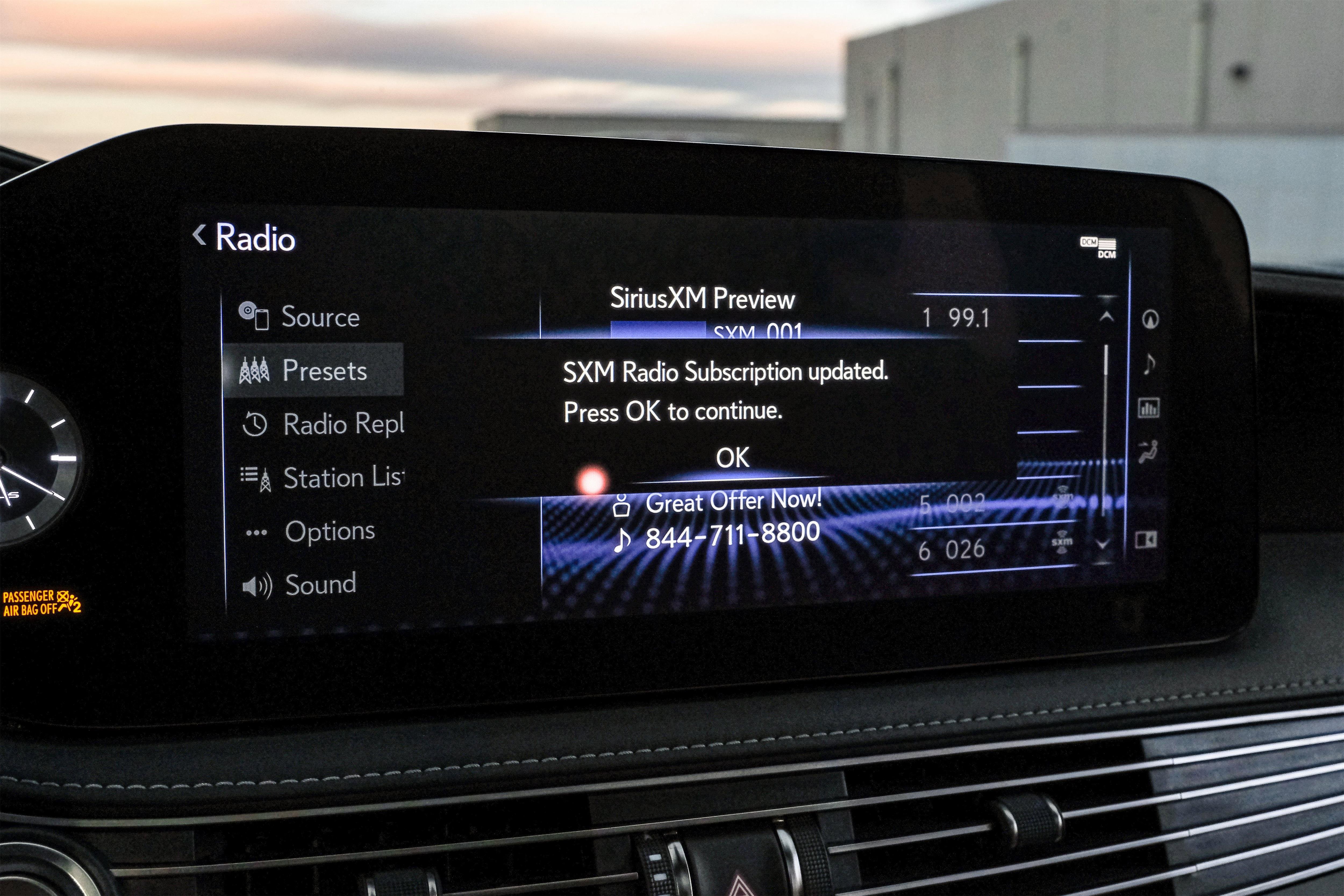 Used 2021 Lexus LS 500 w/ Accessory Package (Z1) image 32