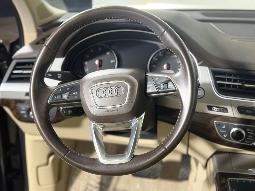 Used 2018 Audi Q7 2.0T Premium Plus AWD/4WD image 12