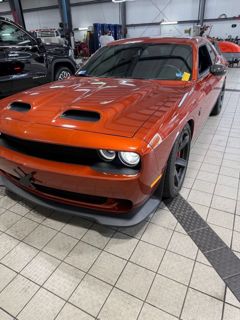 Used 2022 Dodge Challenger SRT Hellcat w/ Plus Package RWD image 5