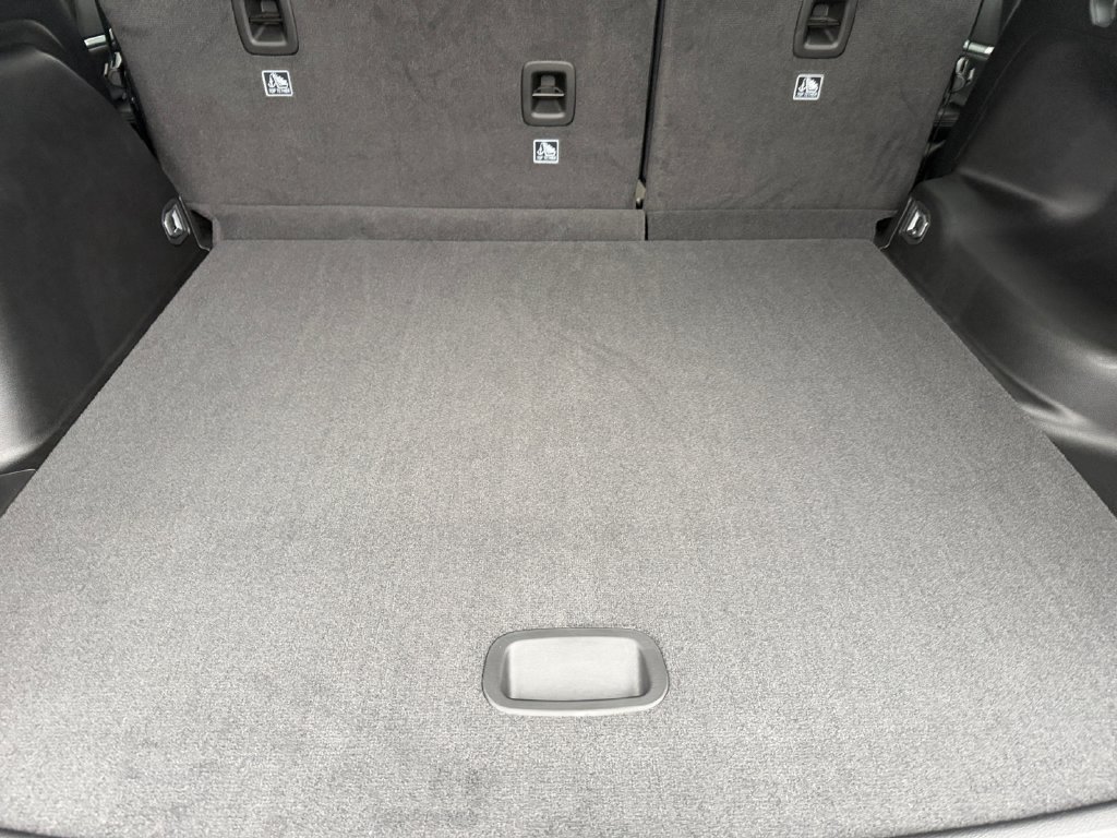 New 2026 Jeep Grand Cherokee Altitude AWD/4WD image 17