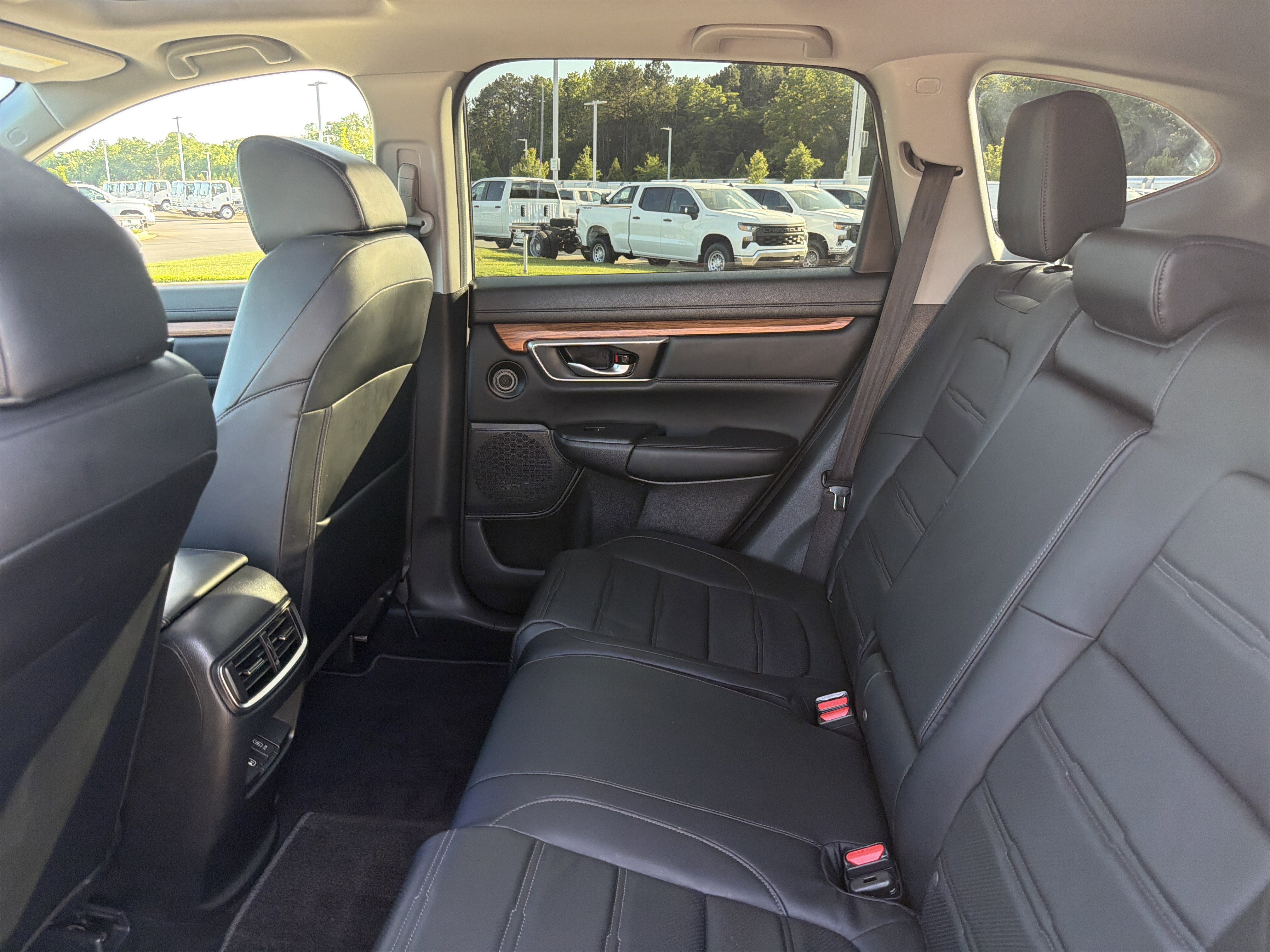 Used 2020 Honda CR-V Touring image 31