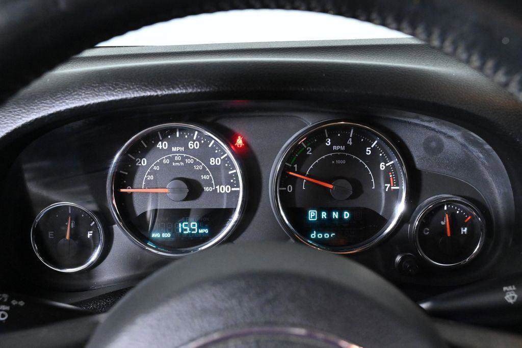 Used 2016 Jeep Wrangler Unlimited Sahara image 19