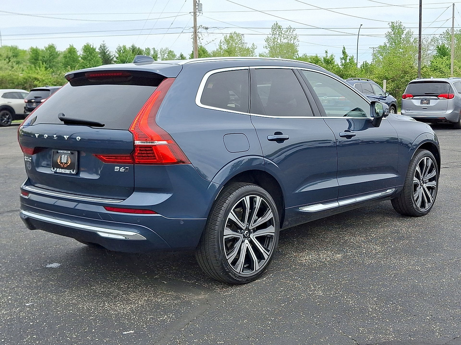 Used 2023 Volvo XC60 B6 Ultimate w/ Protection Package Premier AWD/4WD image 25