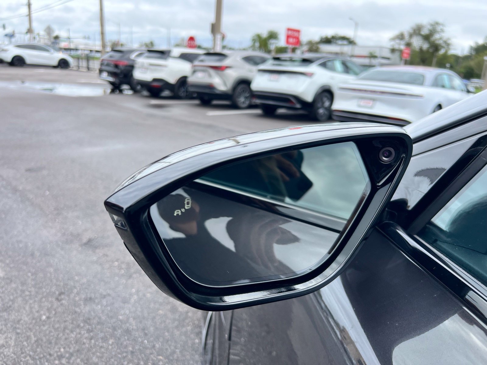 Used 2023 Lucid Air Touring AWD/4WD image 29