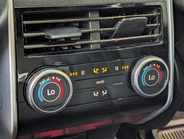 Used 2025 Land Rover Range Rover SE AWD/4WD image 19