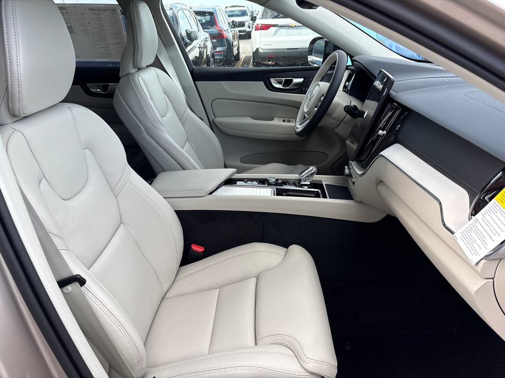 New 2026 Volvo XC60 B5 Ultra w/ Protection Package Premier AWD/4WD image 12