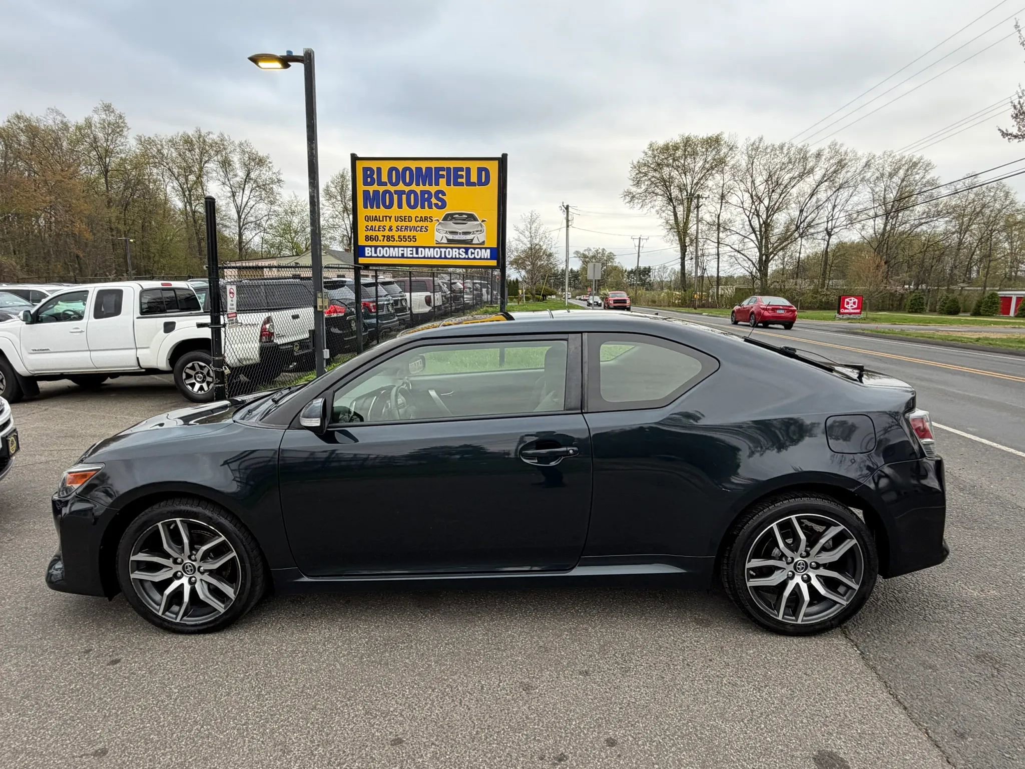 Used 2016 Scion tC FWD image 8