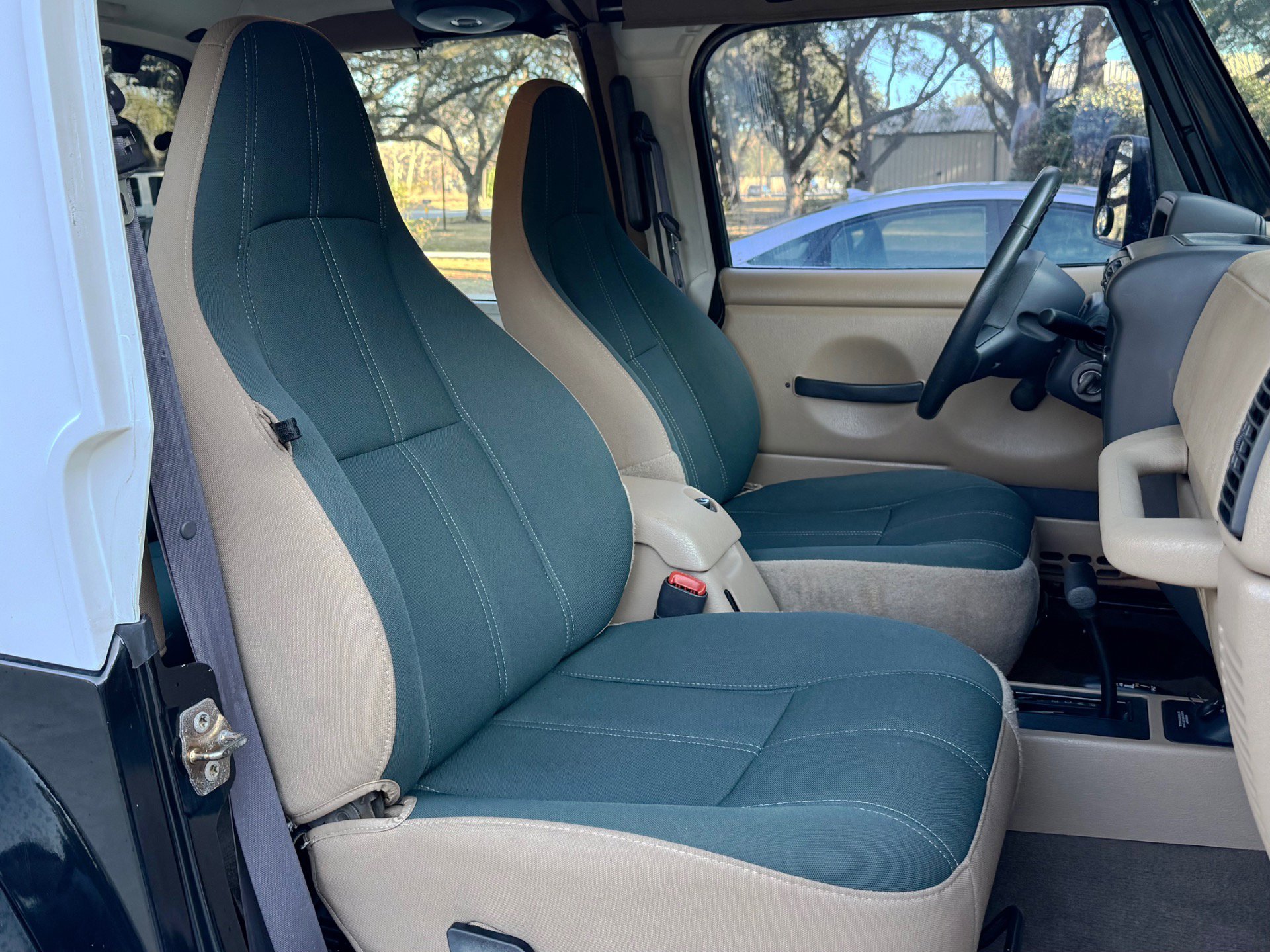 Used 2002 Jeep Wrangler Sahara image 30