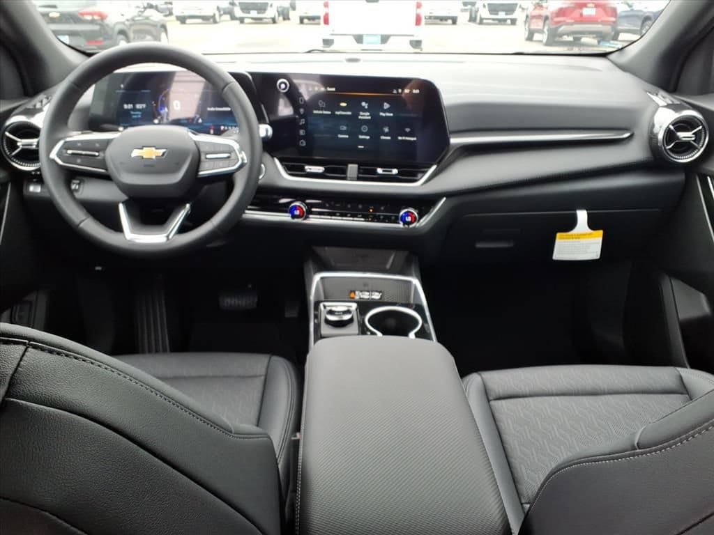 New 2026 Chevrolet Equinox LT w/ Convenience Package II FWD image 19