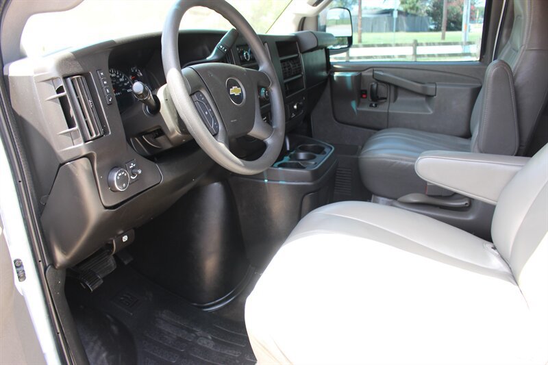 Used 2016 Chevrolet Express 3500 LT w/ LT Preferred Equipment Group RWD image 25