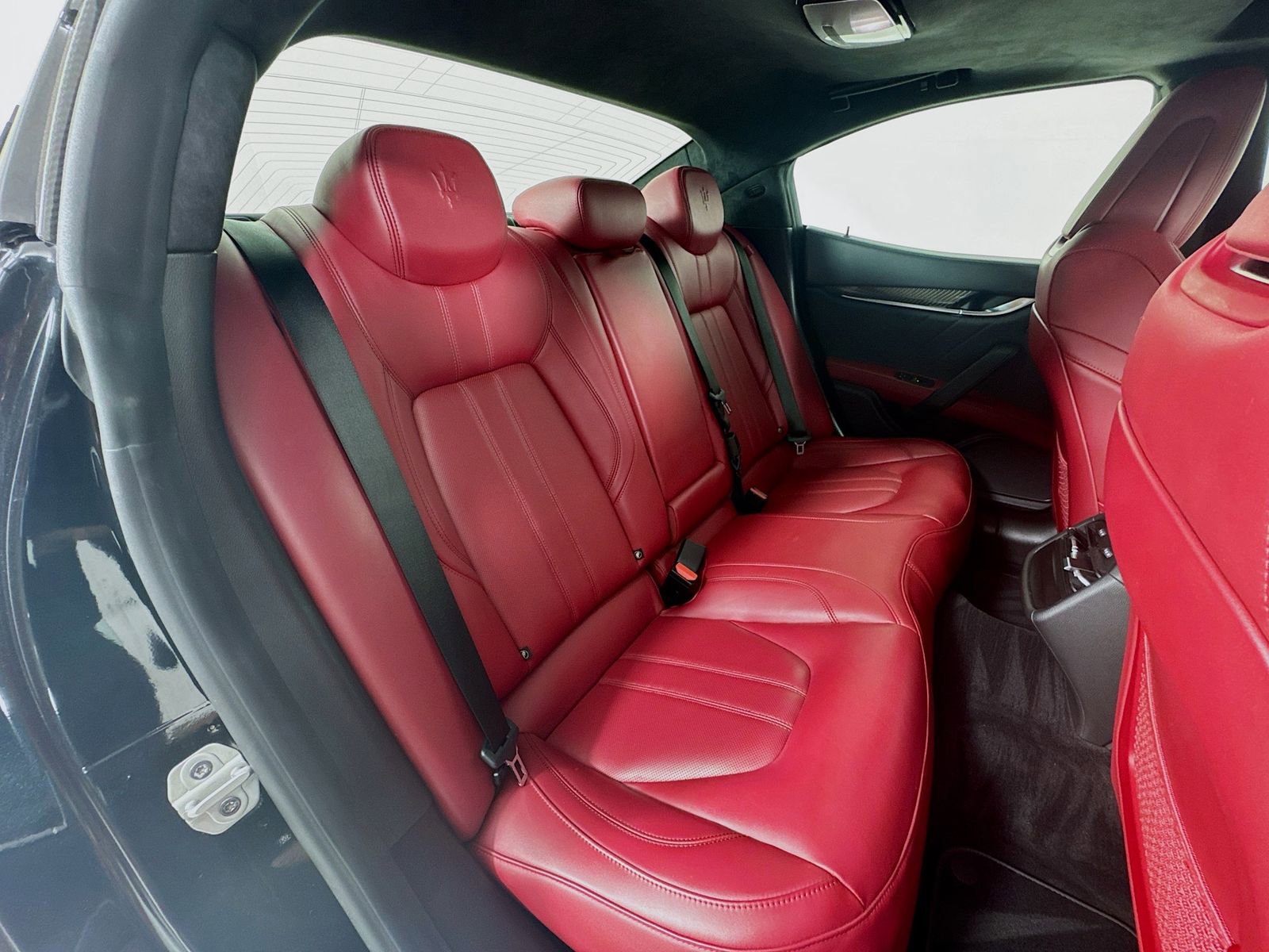 Used 2022 Maserati Ghibli Modena RWD image 24