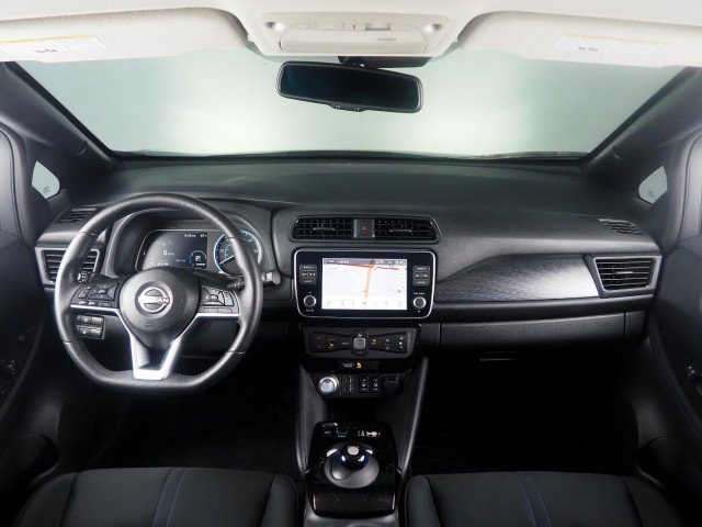 Used 2025 Nissan Leaf SV Plus FWD image 3