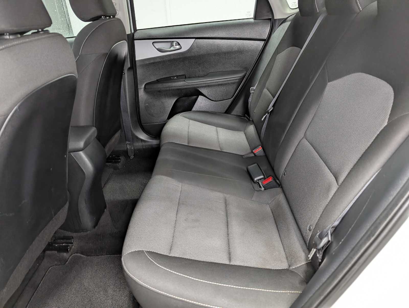 Used 2024 Kia Forte LXS w/ LXS Technology Package FWD image 21