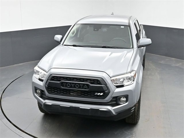 Used 2020 Toyota Tacoma SR5 image 14