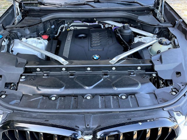 Used 2021 BMW X6 xDrive40i AWD/4WD image 31
