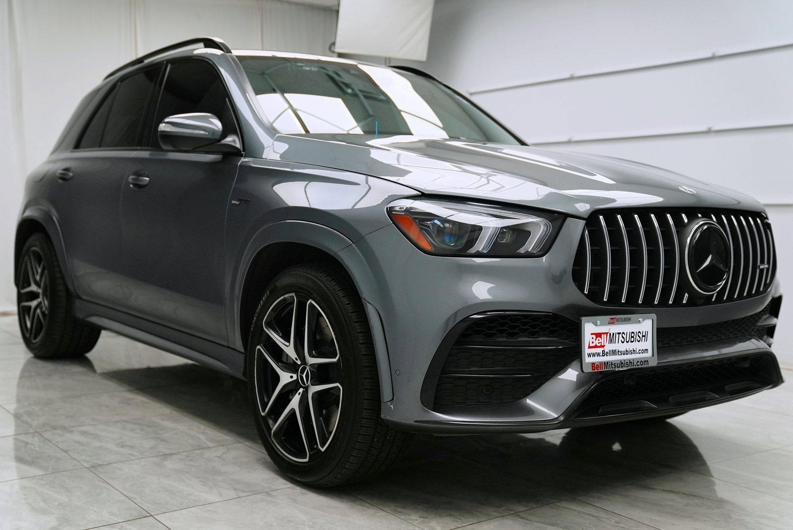 Used 2023 Mercedes-Benz GLE 53 AMG 4MATIC image 2