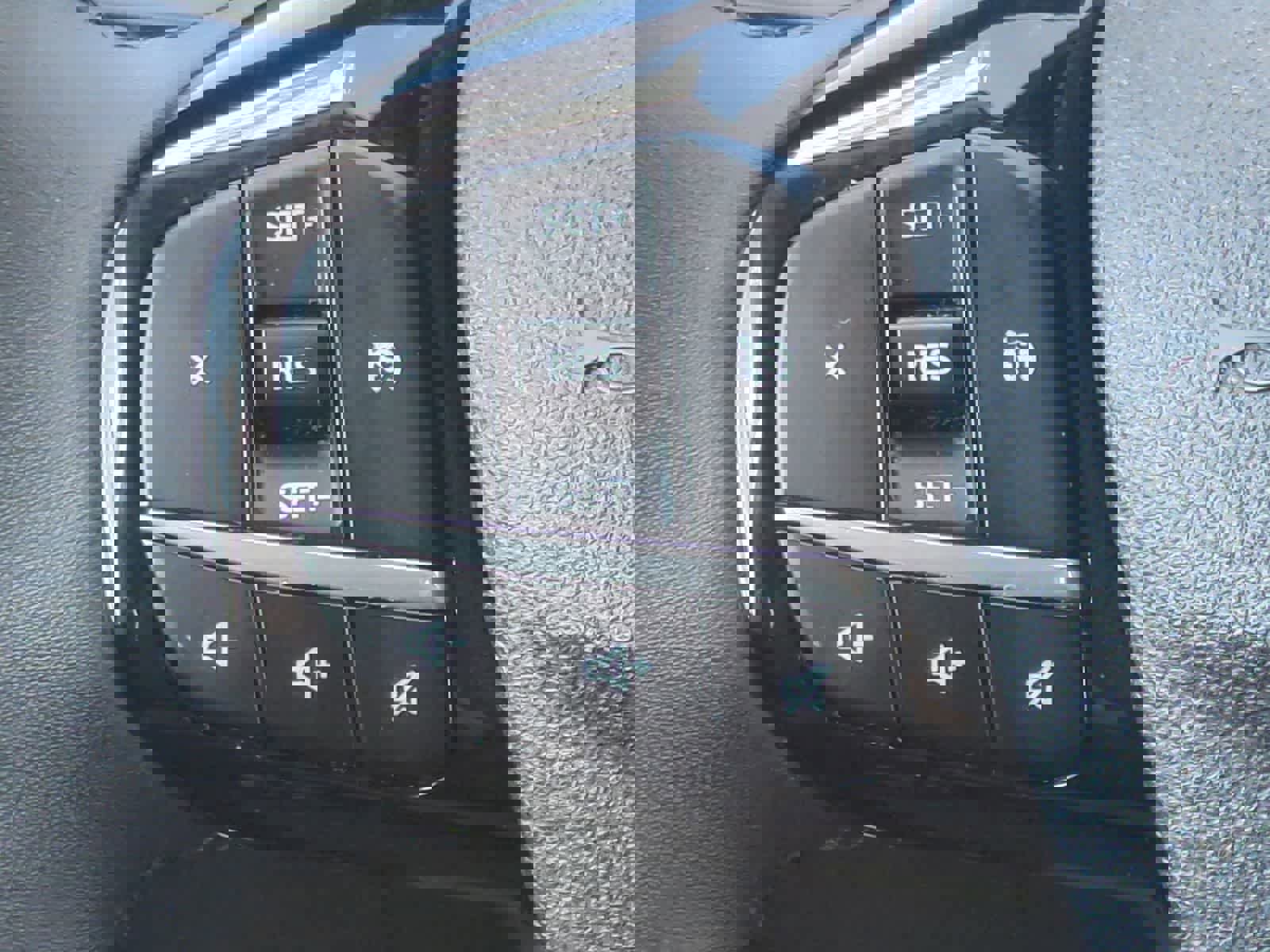 Used 2022 Ford Escape SE w/ Convenience Package image 23