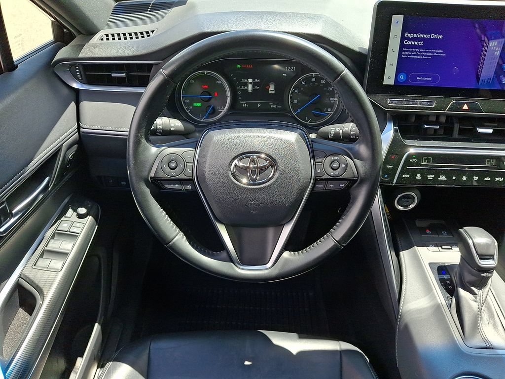 Used 2023 Toyota Venza Nightshade AWD/4WD image 2