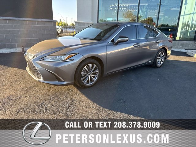 Used 2021 Lexus ES 300h w/ Accessory Package FWD image 2