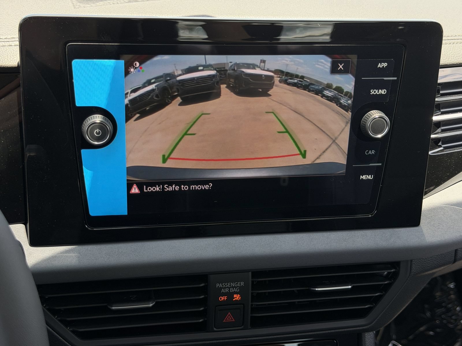 New 2026 Volkswagen Jetta SE FWD image 18